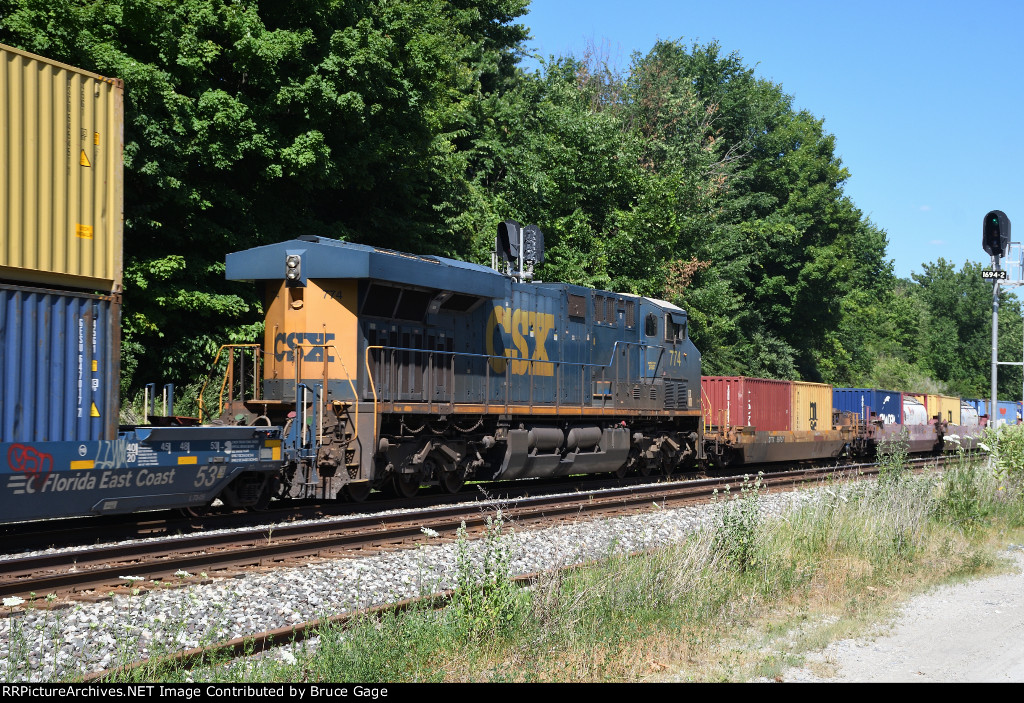 CSX 774